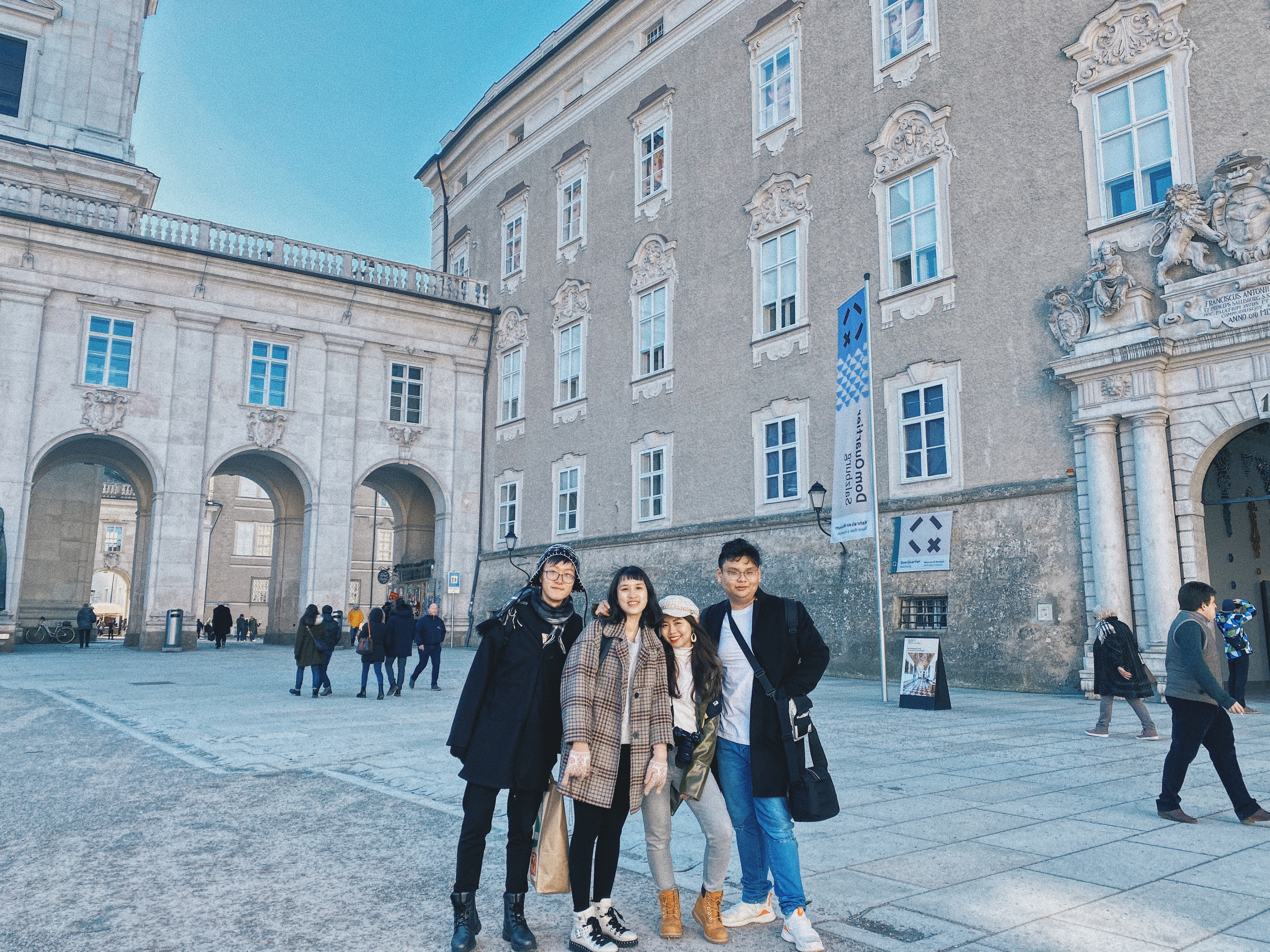 MCI Innsbruck - Vi Chau, Thinh, Luu Nguyen - Winter Exchange Sem 2019-2020